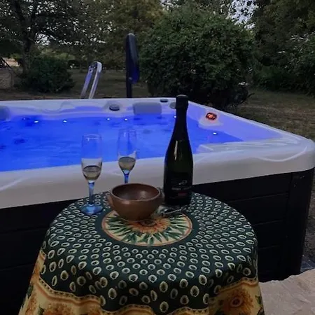 Au Relais Du Croquant Du Perigord, Classee 3 Etoiles *