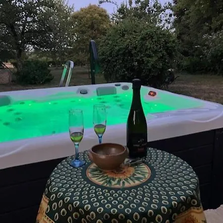 Au Relais Du Croquant Du Perigord, Classee 3 Etoiles