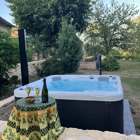 Au Relais Du Croquant Du Perigord, Classee 3 Etoiles *